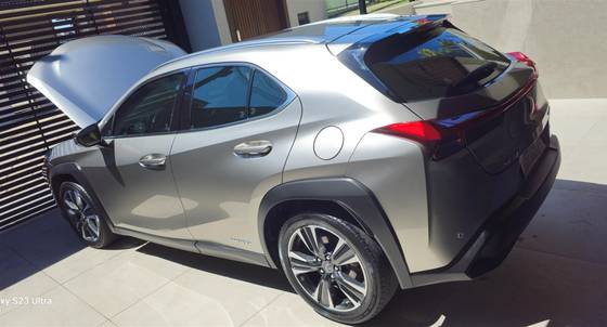 LEXUS UX 250h 2.0 VVT-I HYBRID LUXURY CVT